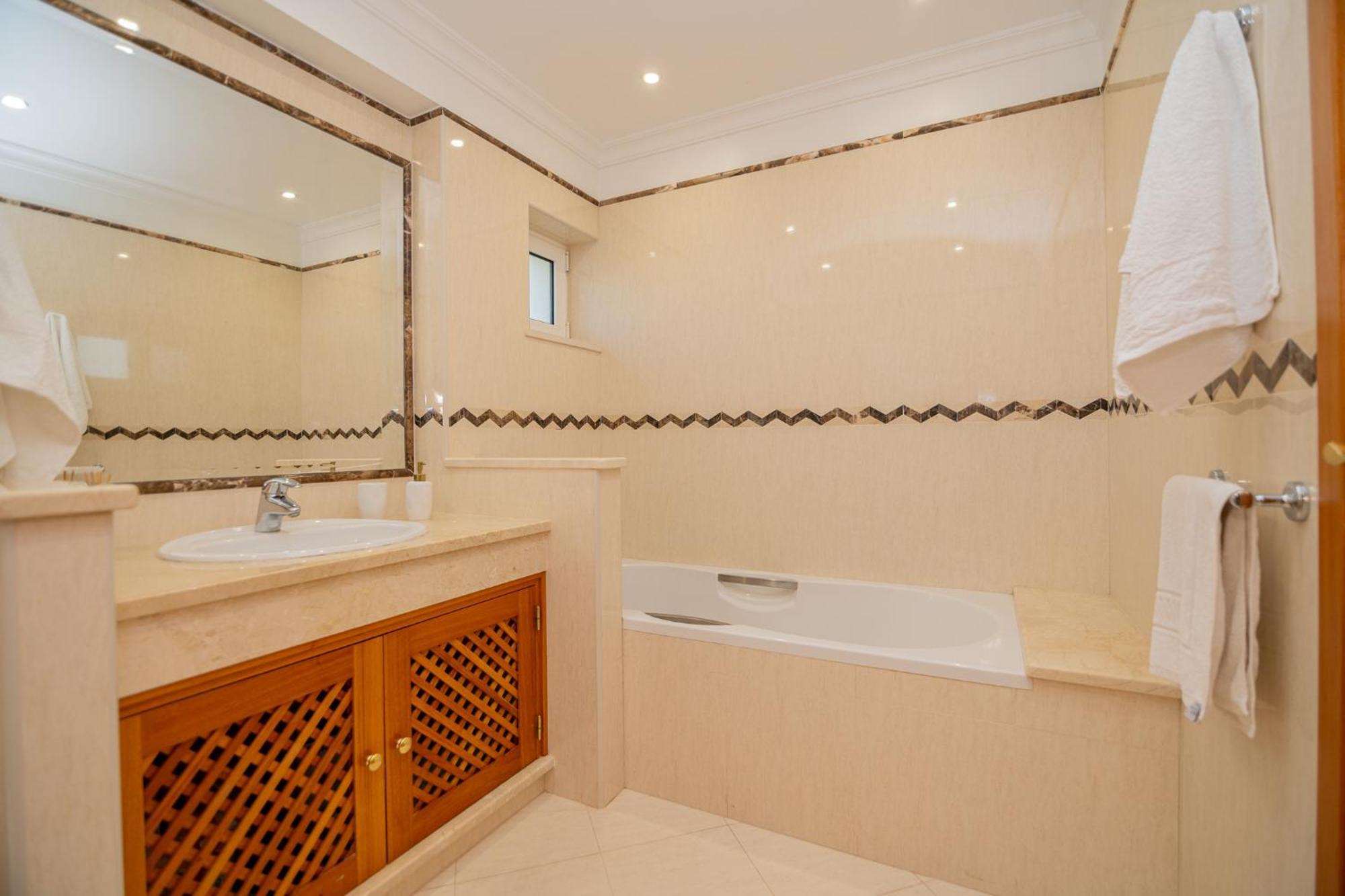 Quinta Da Boa Nova - Cheerful And Spacious 2-Bedroom Duplex Estômbar Buitenkant foto